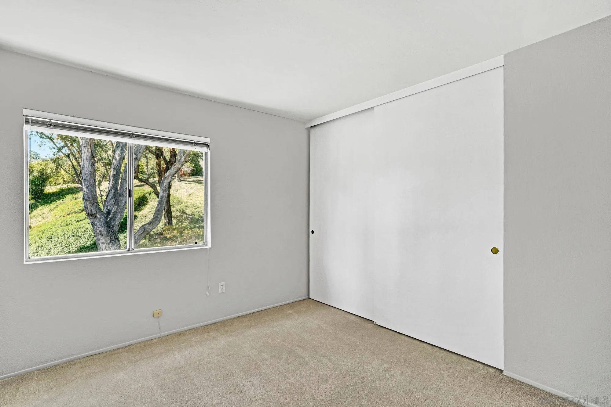13644 Mulberry Tree Court Poway, CA 92064 - Photo 21 of 37 an empty room with windows