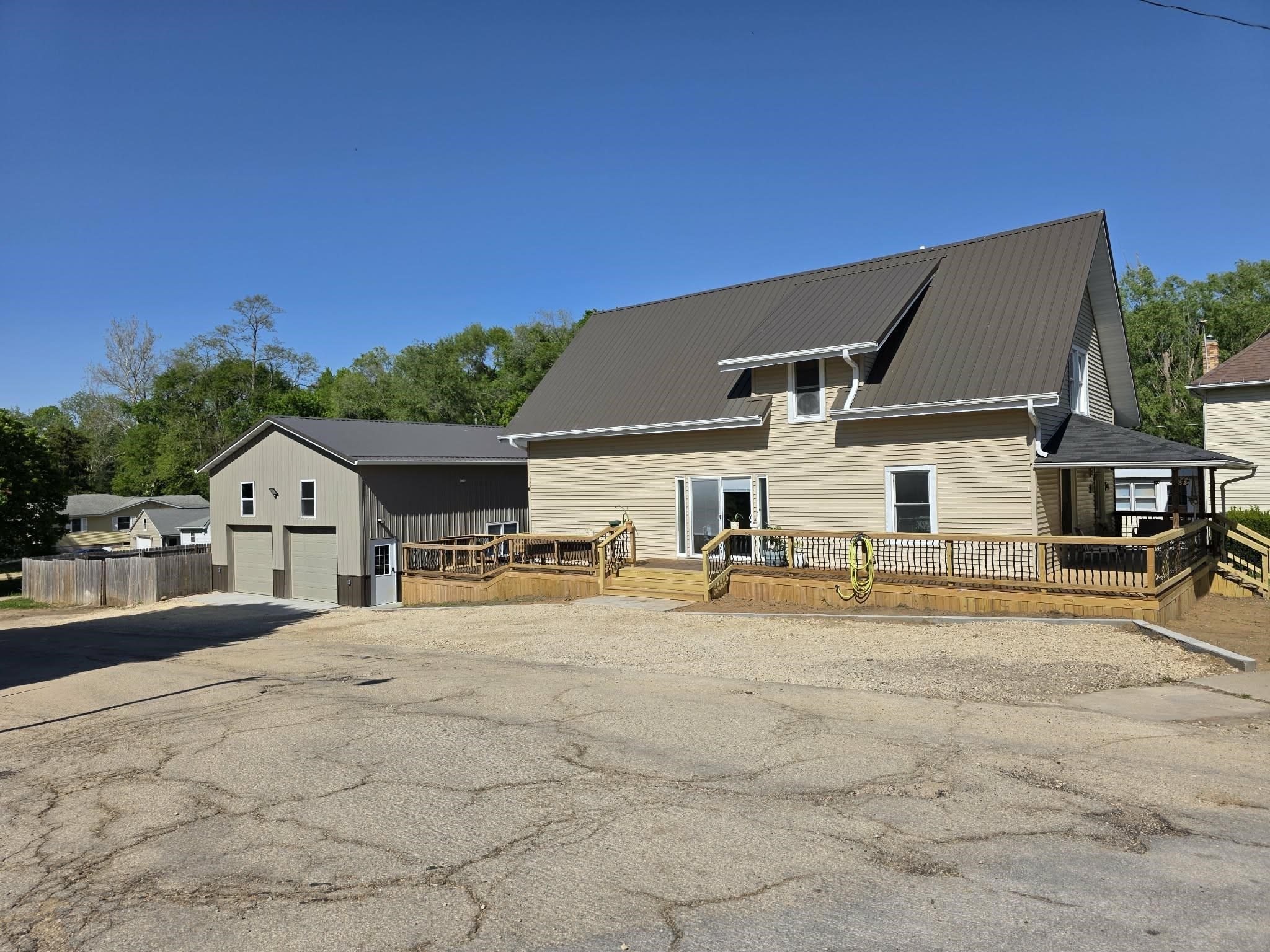 102 East State Road Mount Carroll, IL 61053 - Photo 1 of 31 Gallery Image 1