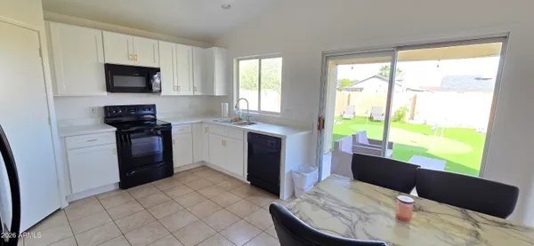 $1,800 | 12413 North El Frio Street, El Mirage, AZ 85335