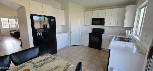 $1,800 | 12413 North El Frio Street, El Mirage, AZ 85335