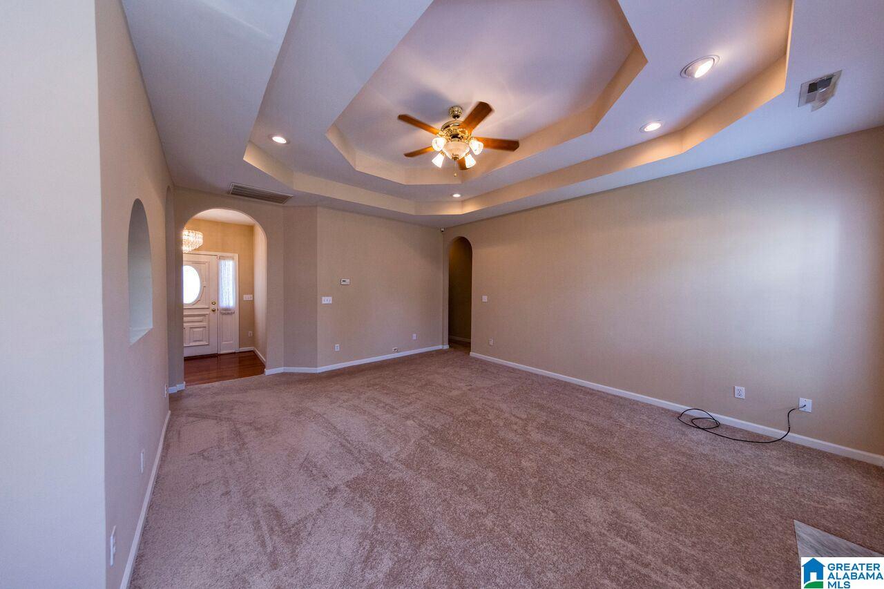 105 Spring Place Alabaster, AL 35007 - Photo 6 of 35