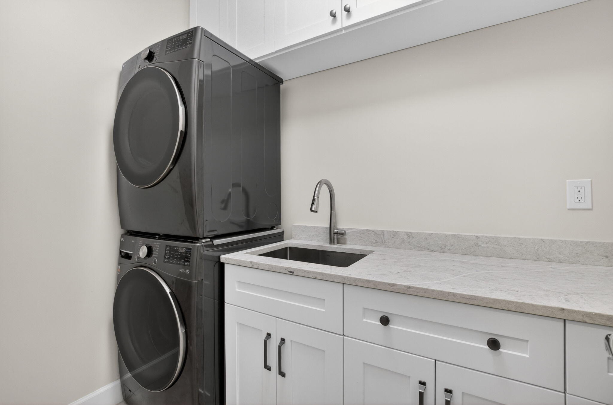 264 Northwest 45th Street Boca Raton, FL 33431 - Photo 39 of 63 Laundry Room