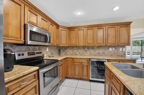 $775,000 | 966 Northwest 37th Avenue, Delray Beach, FL 33445