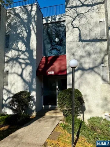 $279,900 | 458 River, Unit C, Nutley, NJ 07110