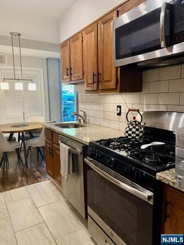 $279,900 | 458 River, Unit C, Nutley, NJ 07110