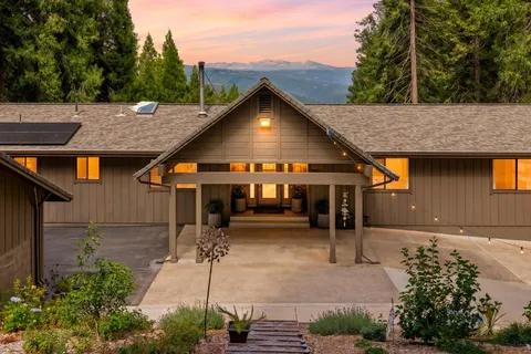 $829,900 | 3070 Crystal Summit Road, Pollock Pines, CA 95726