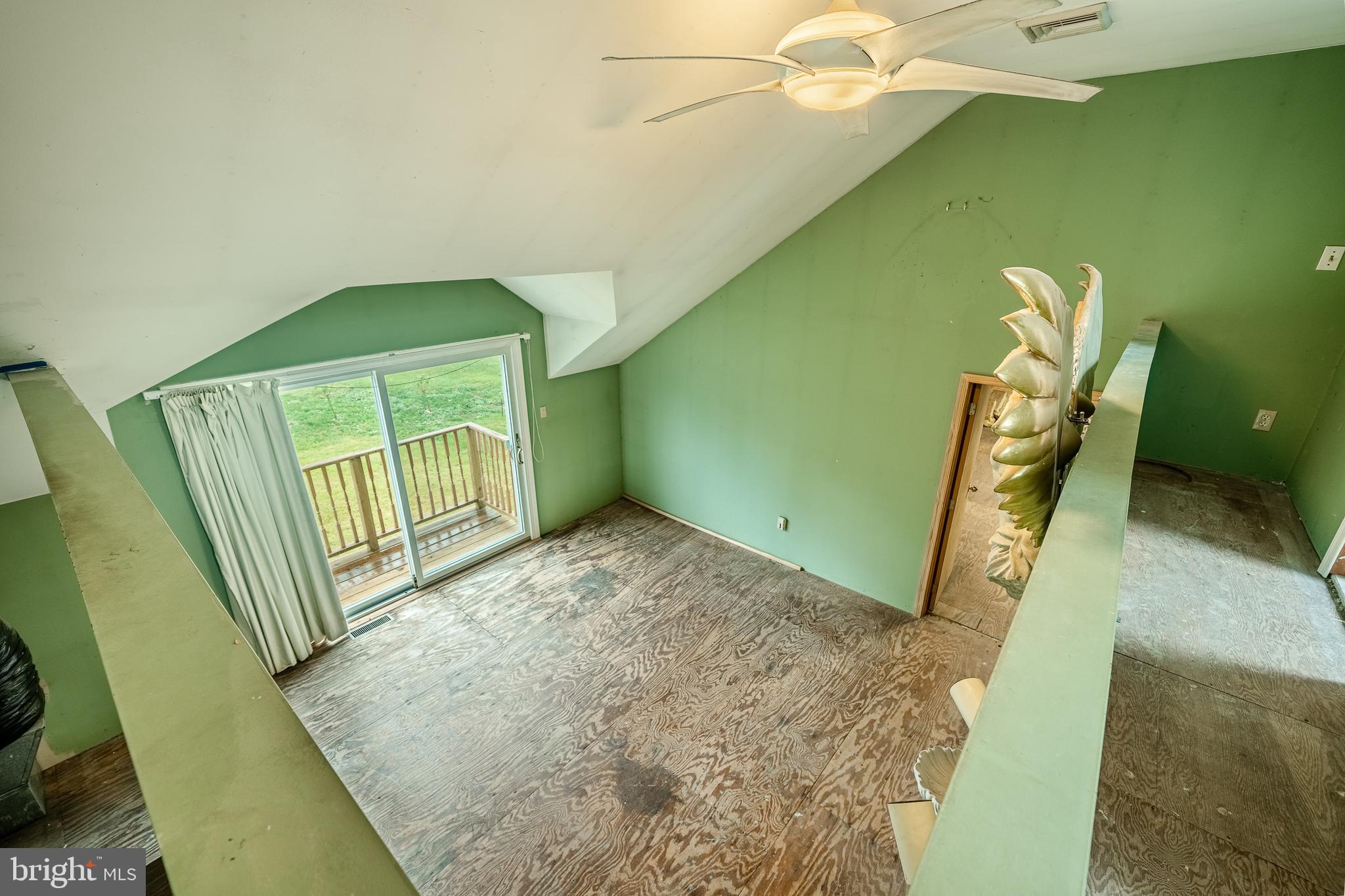 115 Bridge Street Spring City, PA 19475 - Photo 21 of 34 a view of an entryway