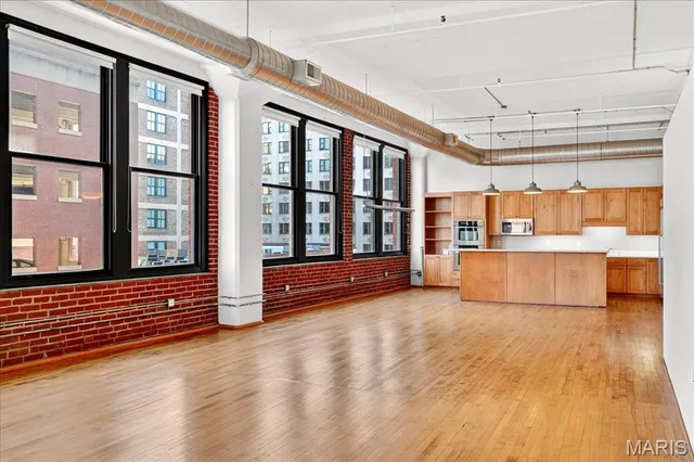 $199,000 | 1010 St Charles Street, Unit 602, St. Louis, MO 63101