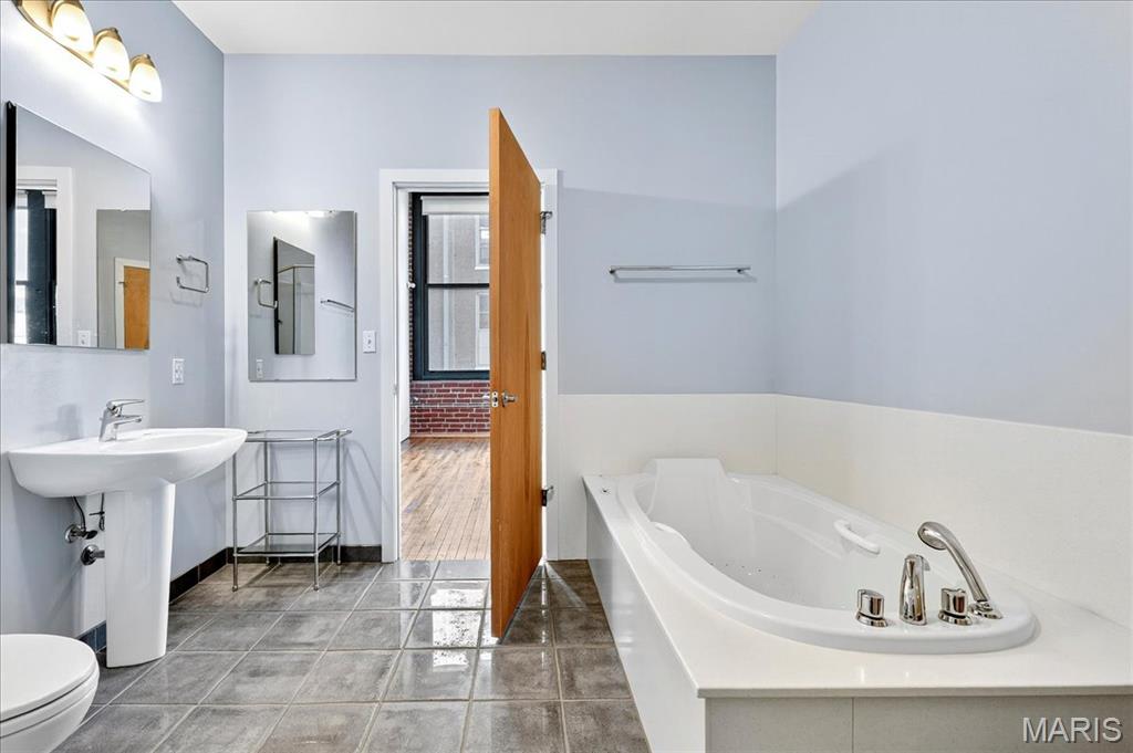 1010 St Charles Street, Unit 602 St. Louis, MO 63101 - Photo 23 of 45