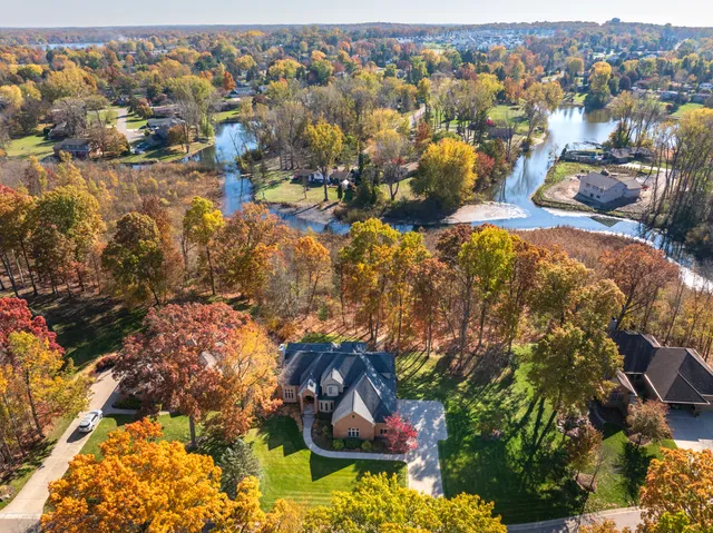$719,900 | 8761 River Run Drive, White Lake, MI 48386