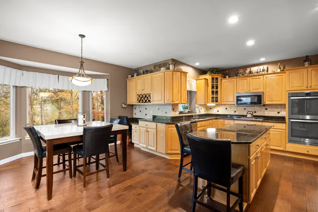 $719,900 | 8761 River Run Drive, White Lake, MI 48386