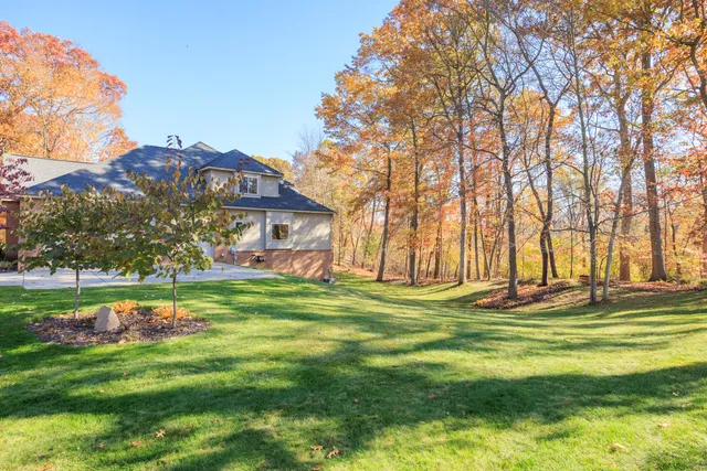 $719,900 | 8761 River Run Drive, White Lake, MI 48386