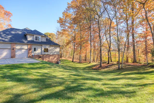 $719,900 | 8761 River Run Drive, White Lake, MI 48386