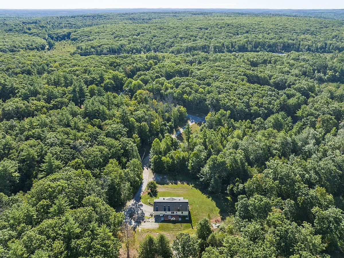 489 Candia Road Chester, NH 03036 - Photo 31 of 36