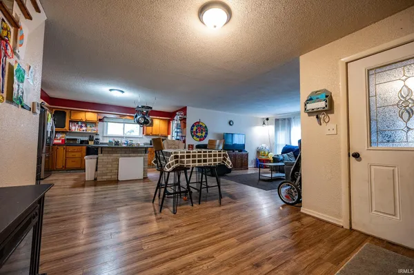 $185,000 | 112 Vine Street, Gas City, IN 46933
