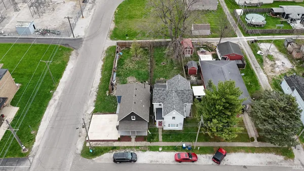 $185,000 | 112 Vine Street, Gas City, IN 46933
