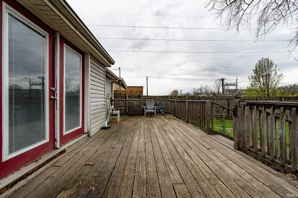 $185,000 | 112 Vine Street, Gas City, IN 46933