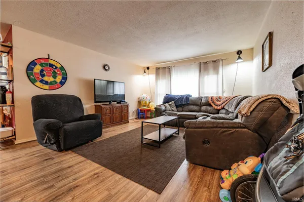 $185,000 | 112 Vine Street, Gas City, IN 46933