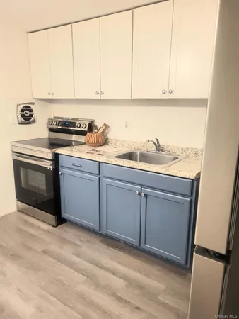 $1,800 | 1204 Parr Lake Drive, Unit 12D, Newburgh, NY 12550