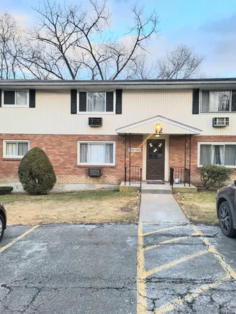 $1,800 | 1204 Parr Lake Drive, Unit 12D, Newburgh, NY 12550