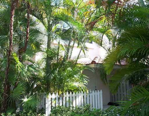 1084 Jeffery Street Boca Raton, FL 33487 - Photo 1 of 1 Primary Photo
