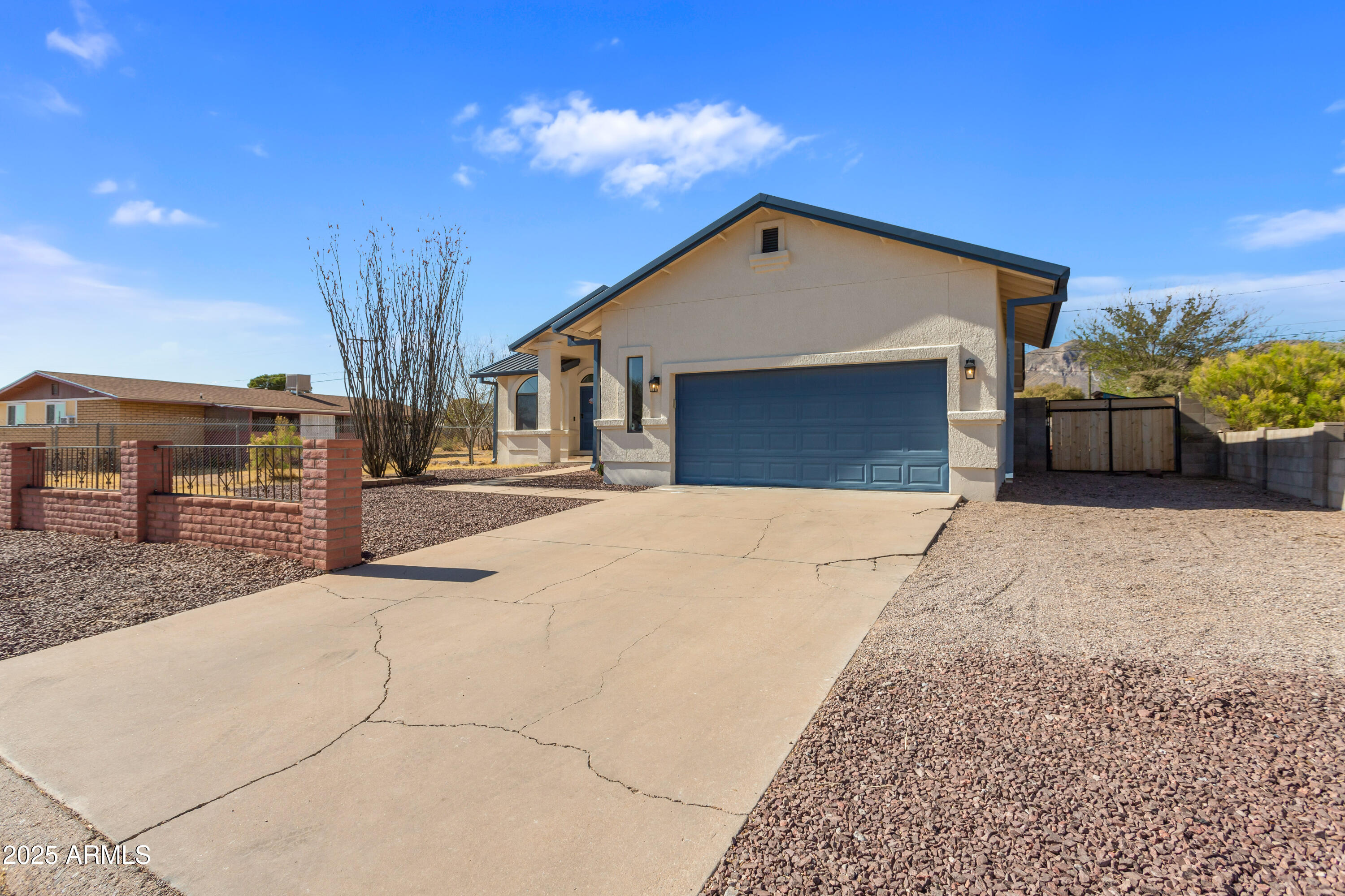 198 Hereford Road Bisbee, AZ 85603 - Photo 6 of 41 Front (3)