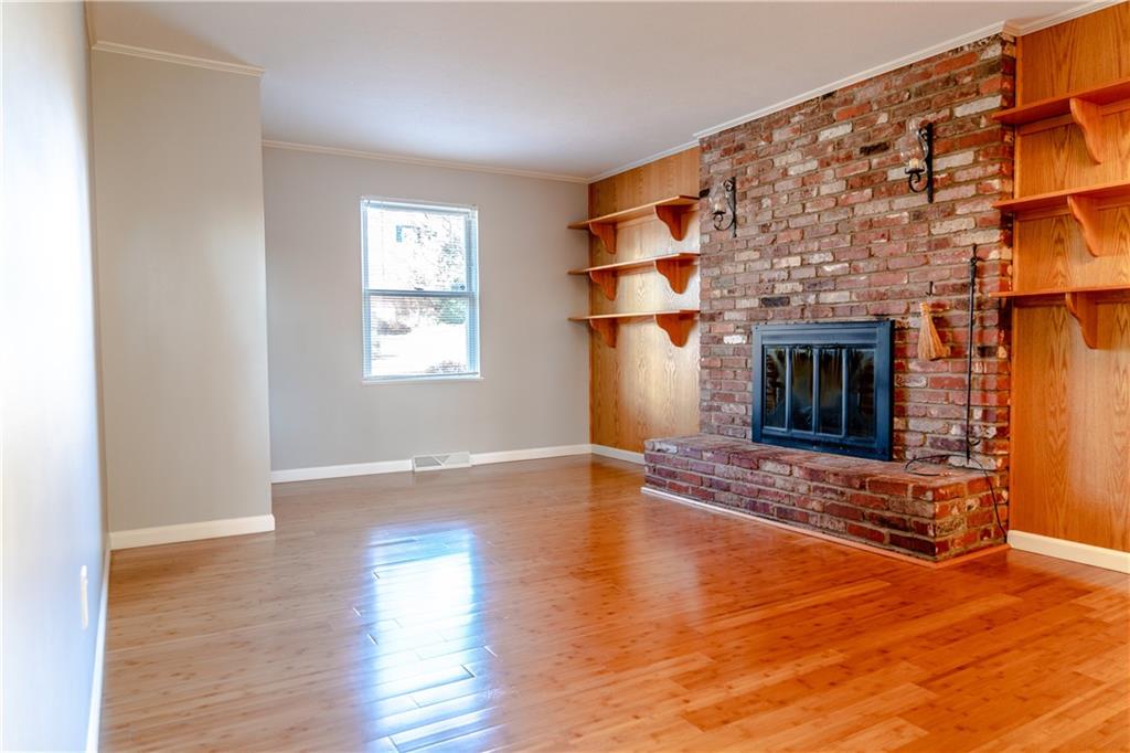 146 North Jamestown Road Coraopolis, PA 15108 - Photo 13 of 25 Gallery Image 13