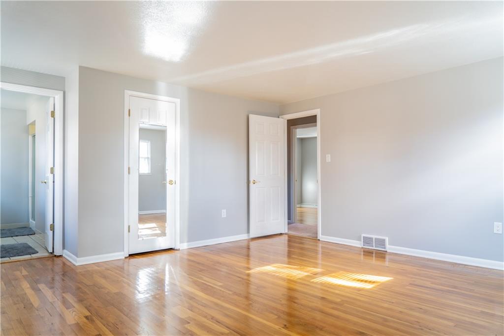 146 North Jamestown Road Coraopolis, PA 15108 - Photo 16 of 25 Gallery Image 16