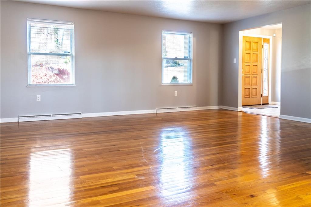 146 North Jamestown Road Coraopolis, PA 15108 - Photo 7 of 25 Gallery Image 7