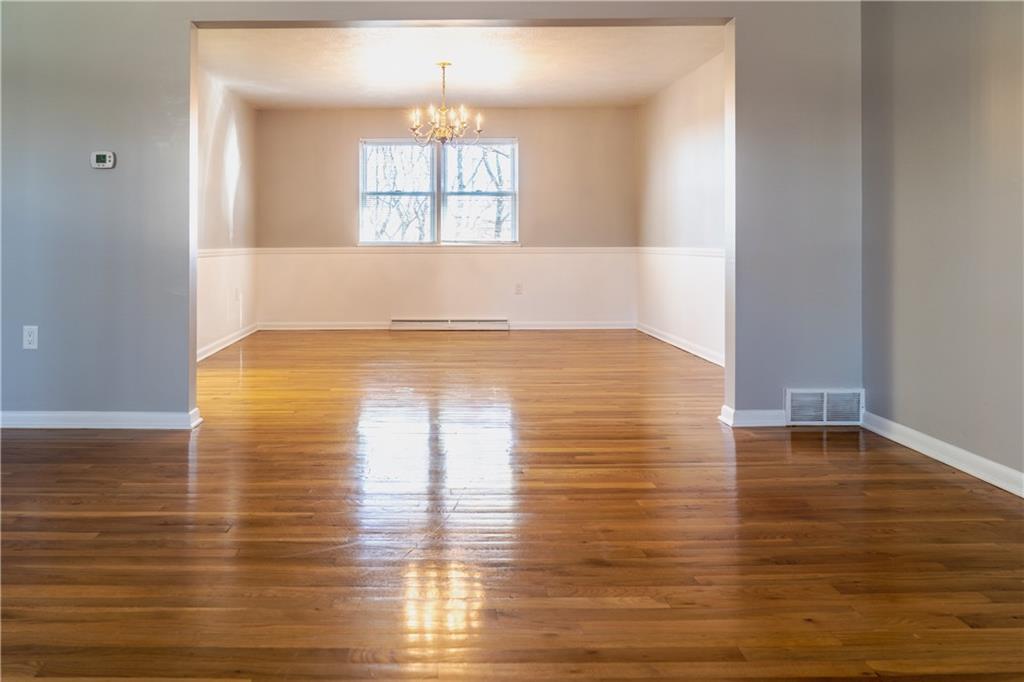146 North Jamestown Road Coraopolis, PA 15108 - Photo 8 of 25 Gallery Image 8