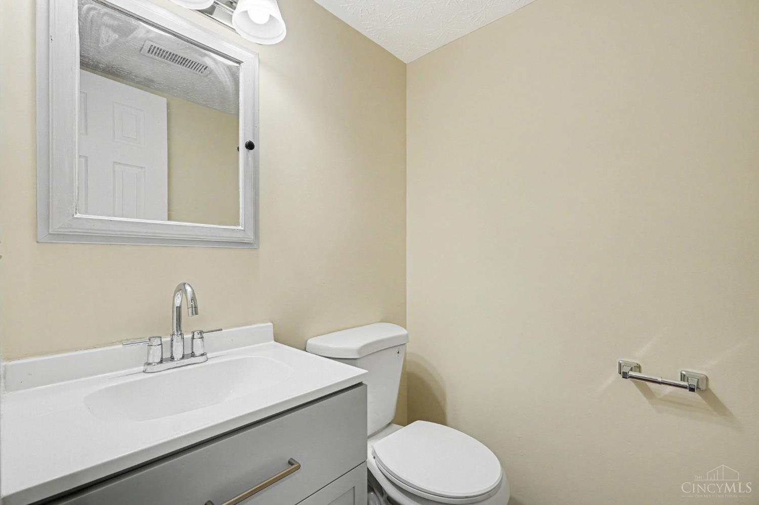 11586 Pippin Road Cincinnati, OH 45231 - Photo 16 of 35 Gallery Image 16