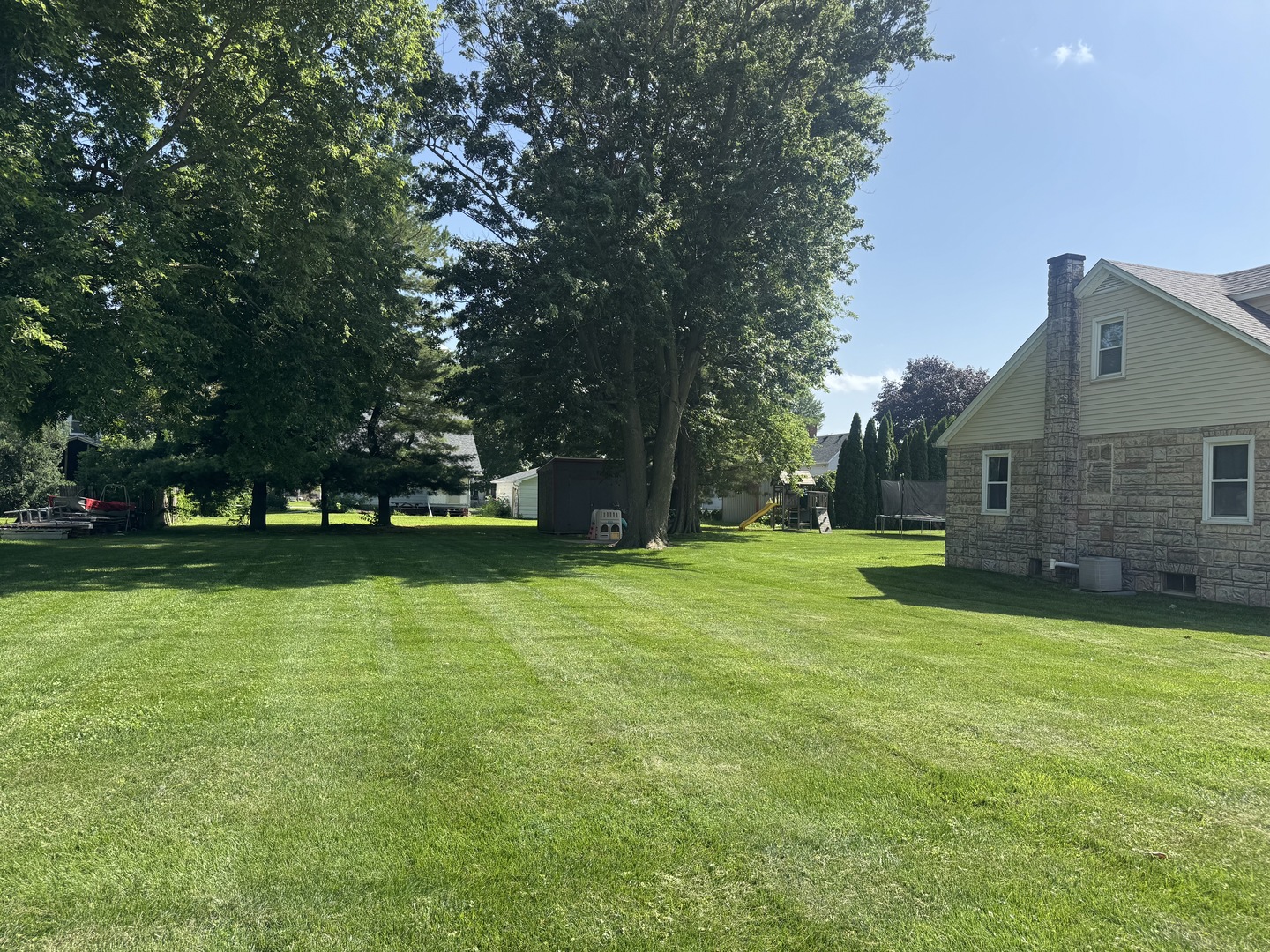 506 Southwest 3rd Street Aledo, IL 61231 - Photo 3 of 16