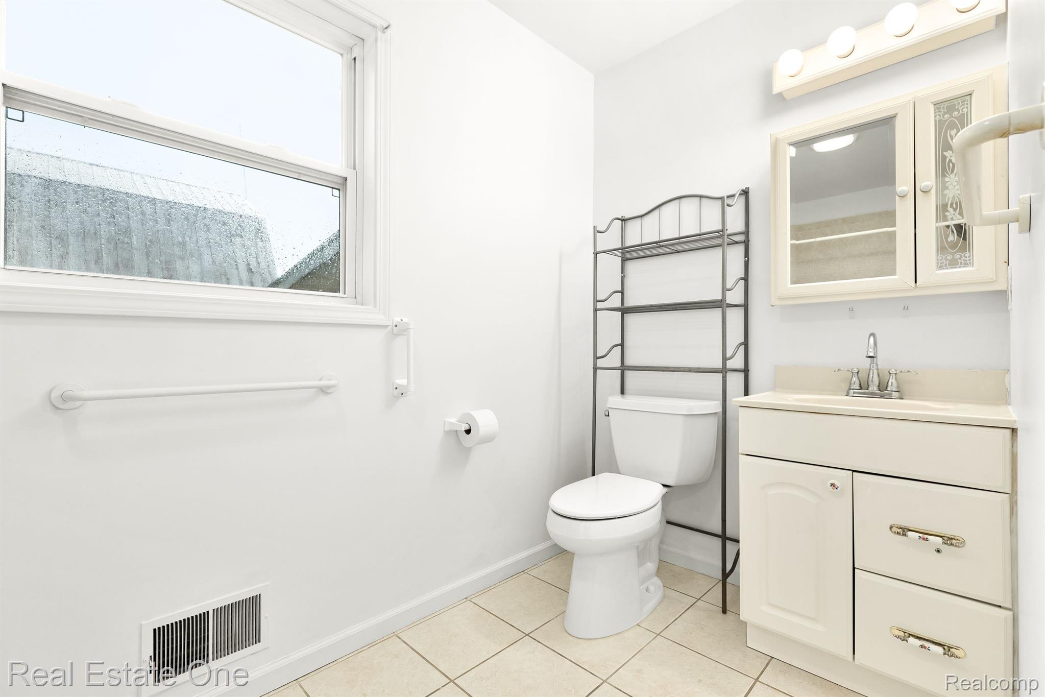 6354 Gale Road Atlas, MI 48411 - Photo 15 of 26 Gallery Image 15