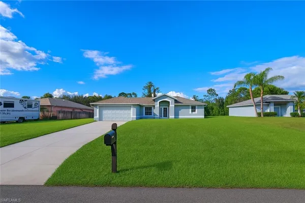 $1,950 | 116 Ridgemont Drive, Lehigh Acres, FL 33972