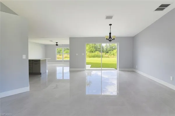 $1,950 | 116 Ridgemont Drive, Lehigh Acres, FL 33972