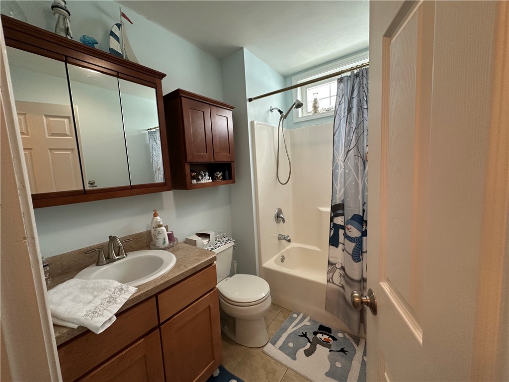 8418 Shepherd Road Brutus, NY 13166 - Photo 24 of 33 Main Bathroom