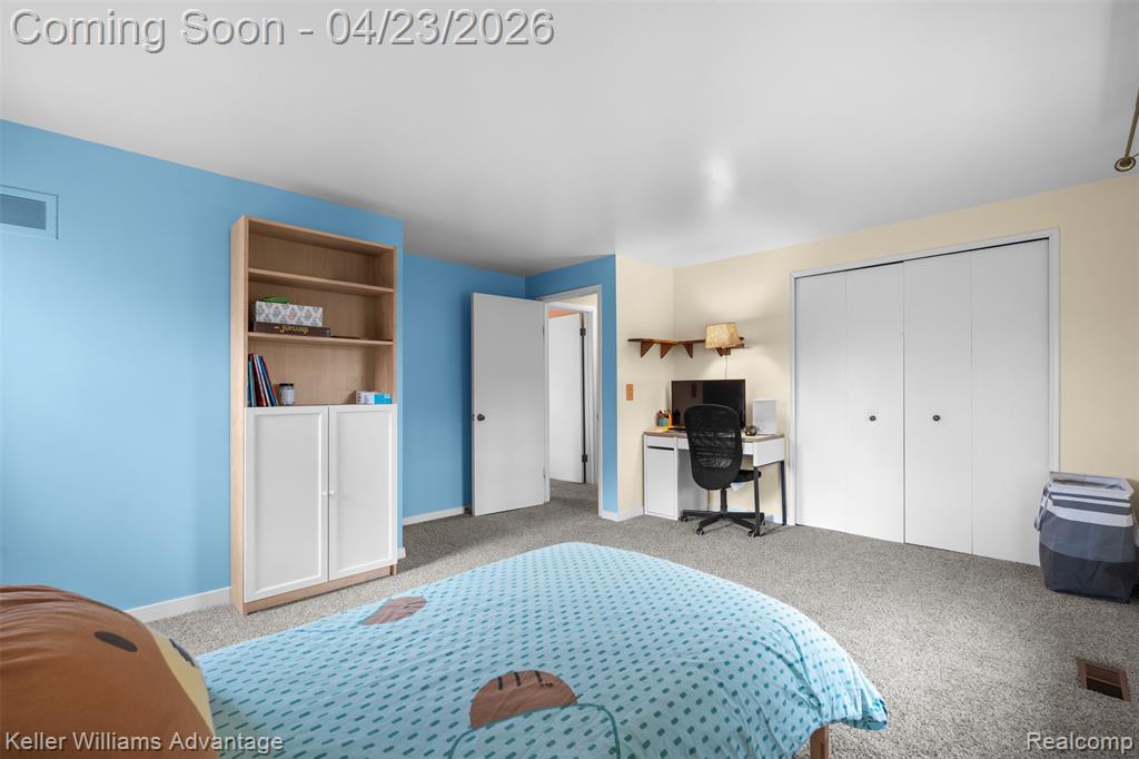 348 Willow Tree Lane Rochester, MI 48306 - Photo 29 of 56