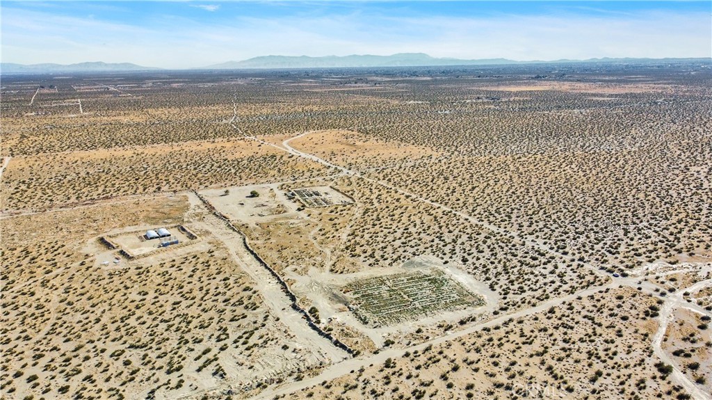 15745 Silver Rock Road Pinon Hills, CA 92371 - Photo 6 of 17