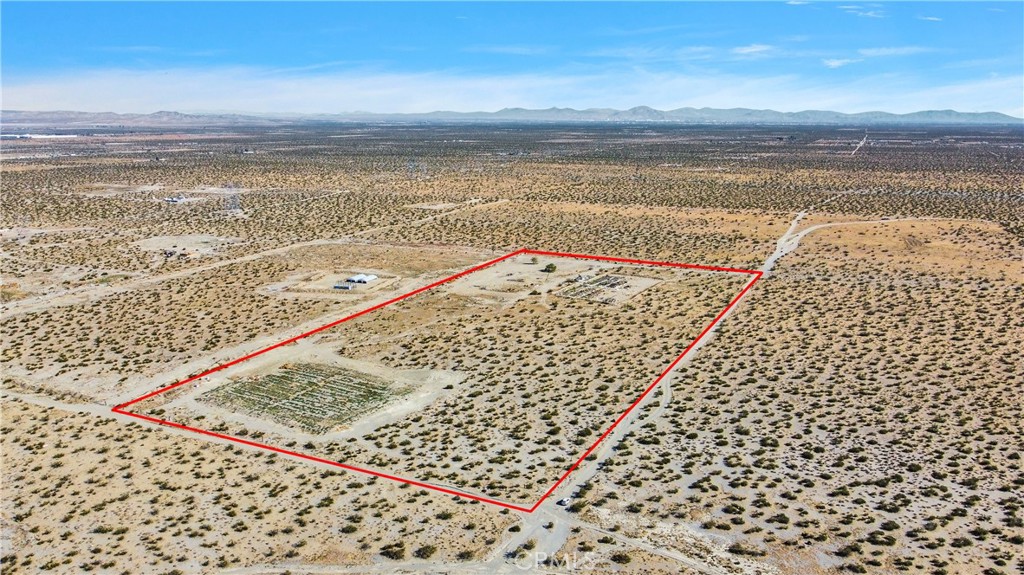 15745 Silver Rock Road Pinon Hills, CA 92371 - Photo 10 of 17