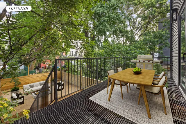 $2,495,000 | 467 Lexington Avenue | Bedford-Stuyvesant