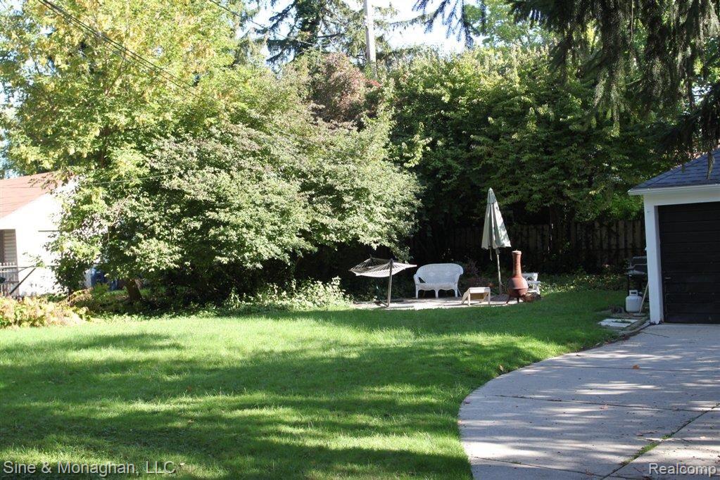 472 Neff Road Grosse Pointe, MI 48230 - Photo 16 of 16 IMG_1554.JPG