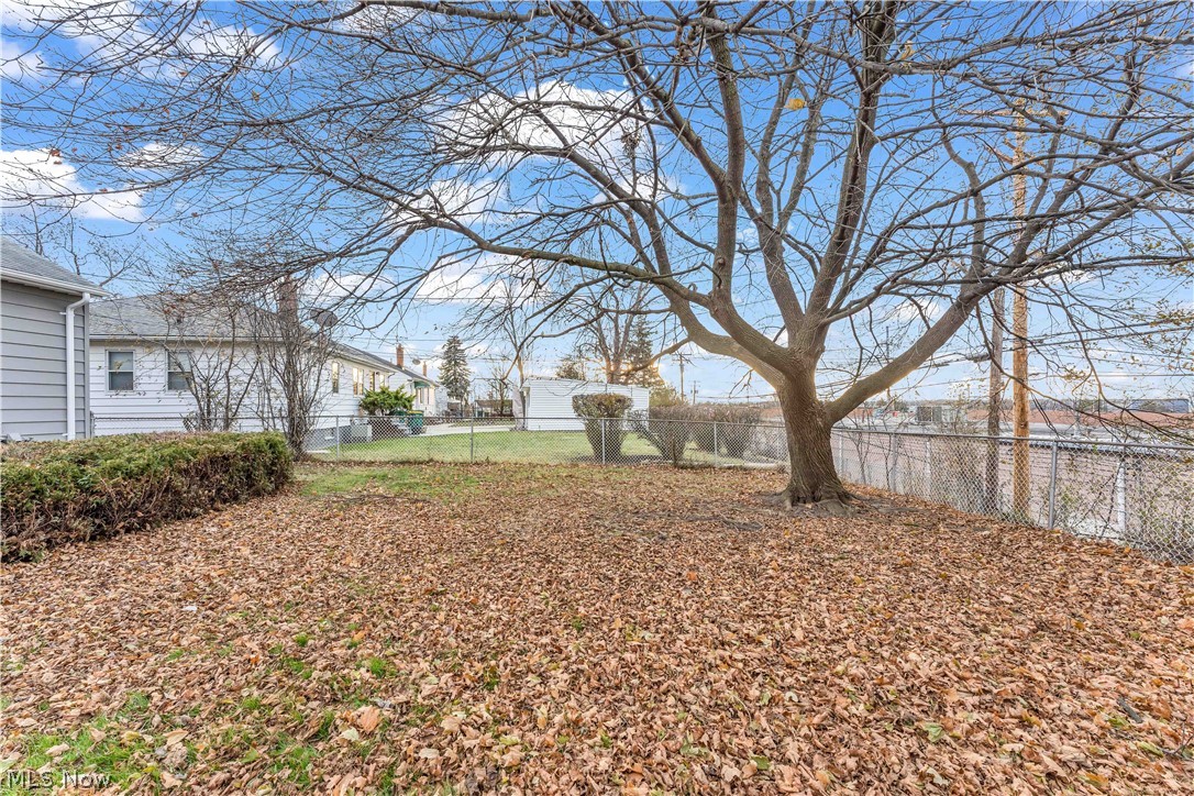 20649 Centuryway Road Maple Heights, OH 44137 - Photo 28 of 28