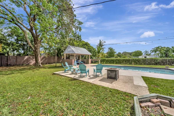 $569,000 | 831 Northwest 39th Street, Oakland Park, FL 33309