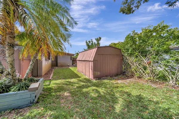 $569,000 | 831 Northwest 39th Street, Oakland Park, FL 33309