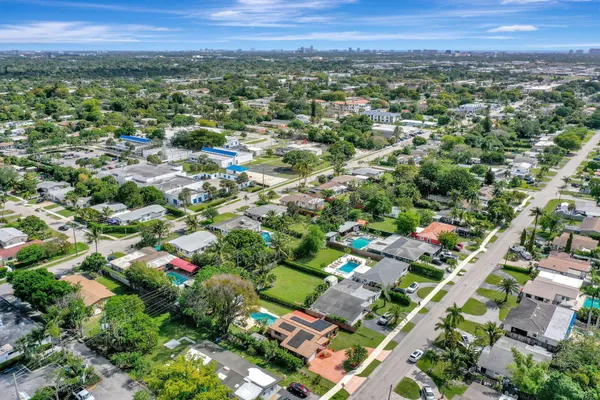 $569,000 | 831 Northwest 39th Street, Oakland Park, FL 33309