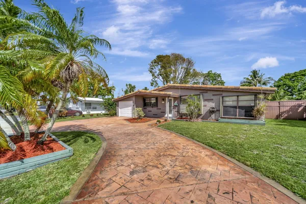 $569,000 | 831 Northwest 39th Street, Oakland Park, FL 33309