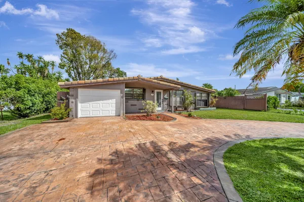 $569,000 | 831 Northwest 39th Street, Oakland Park, FL 33309