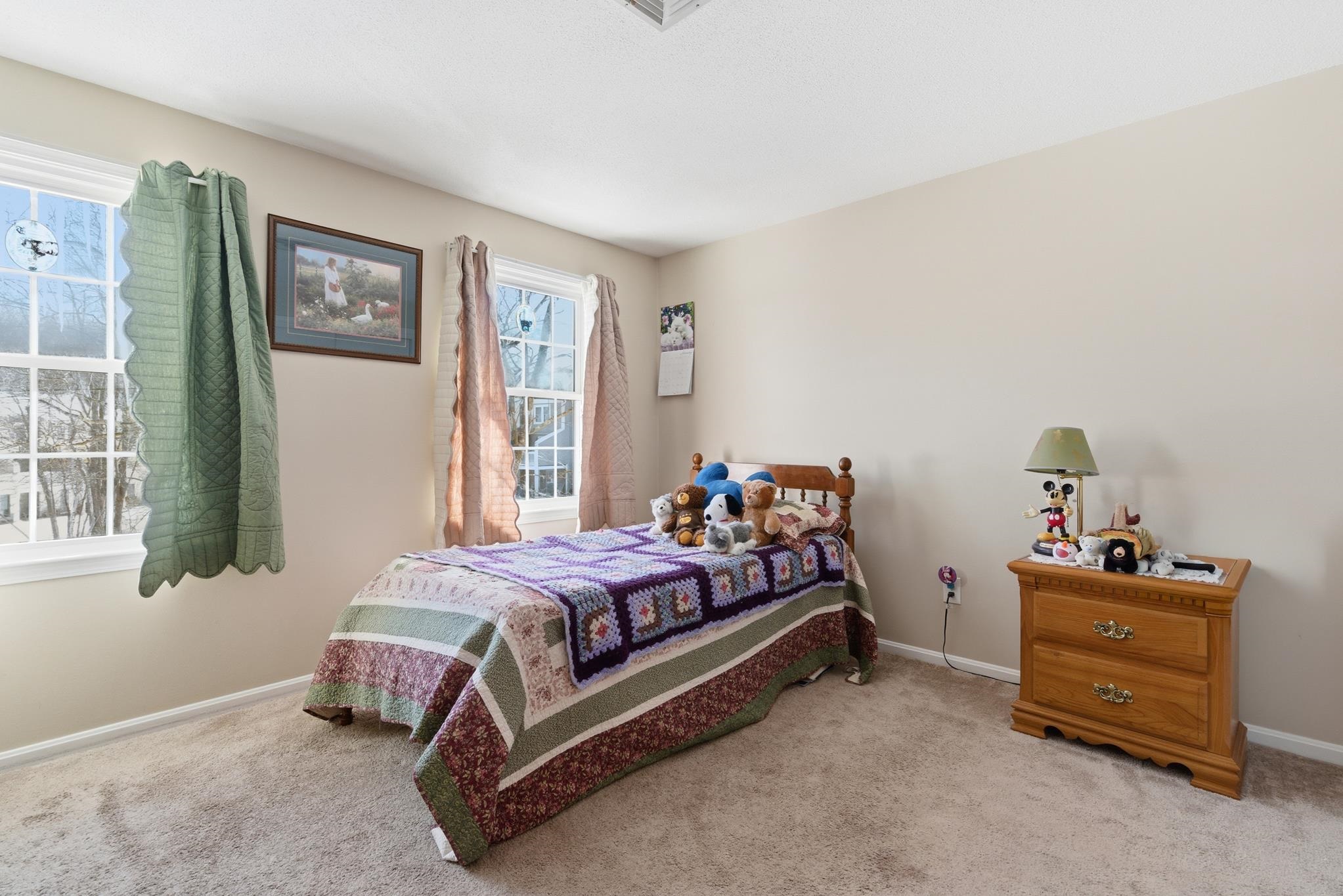 547 Fox Hollow Way Manchester, NH 03104 - Photo 16 of 39