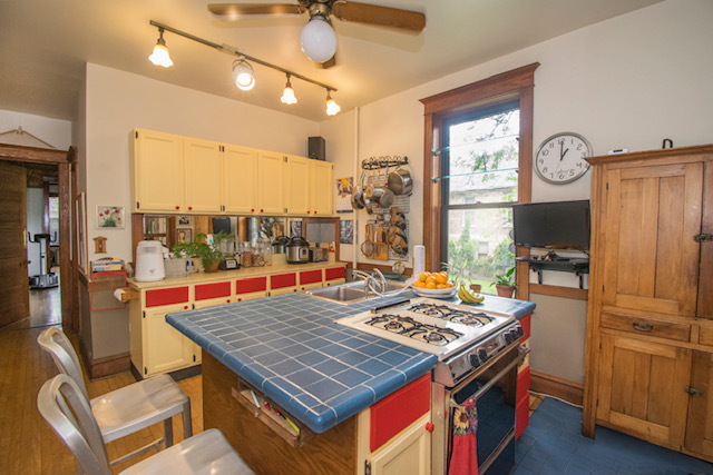 3222 South Normal Avenue Chicago, IL 60616 - Photo 3 of 21