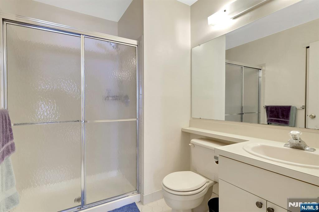 601 Lilac Lane Mahwah, NJ 07430 - Photo 25 of 30